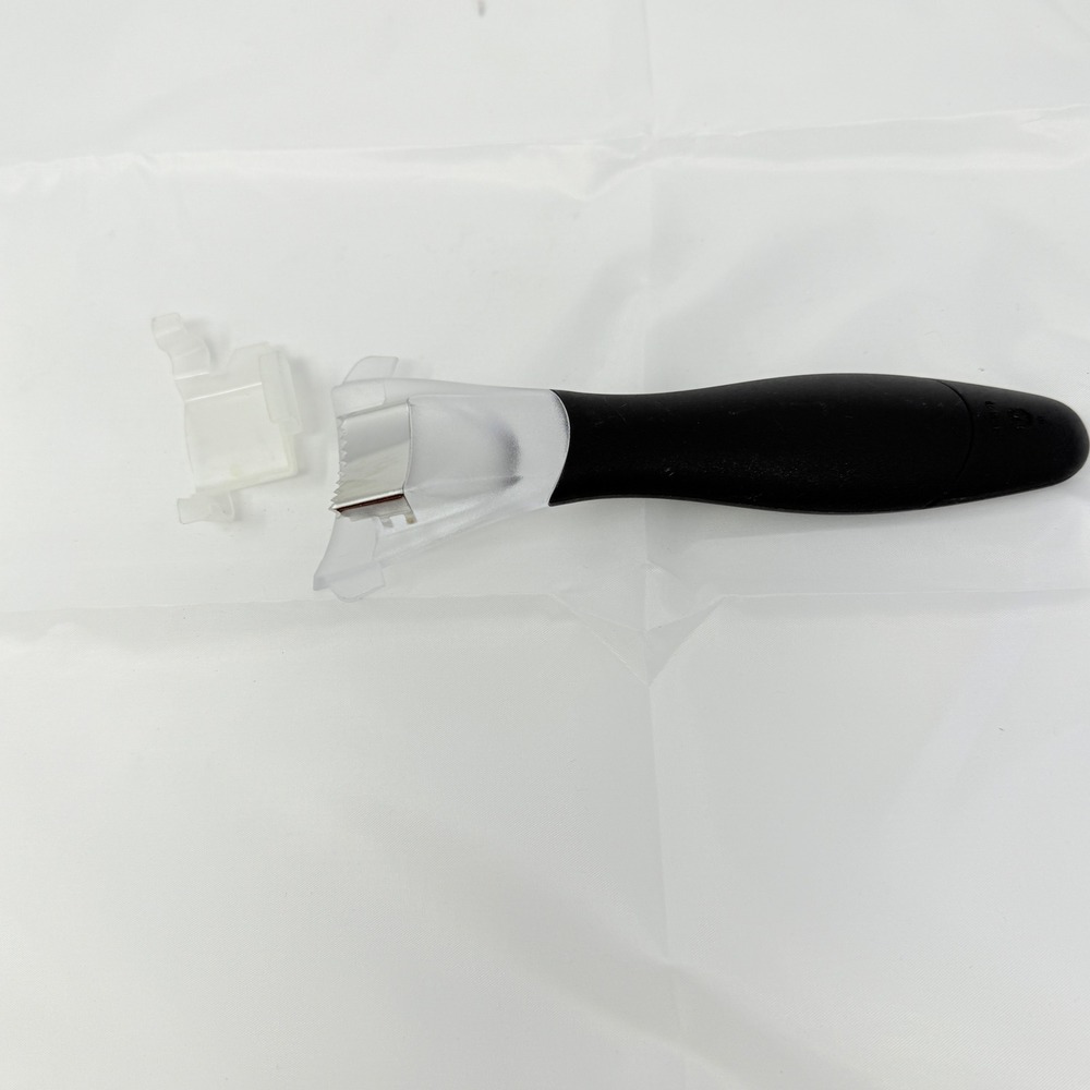 Pampered Chef Corn‎ Kernel Cutter #1114 w/blade guard - Picture 2 of 4